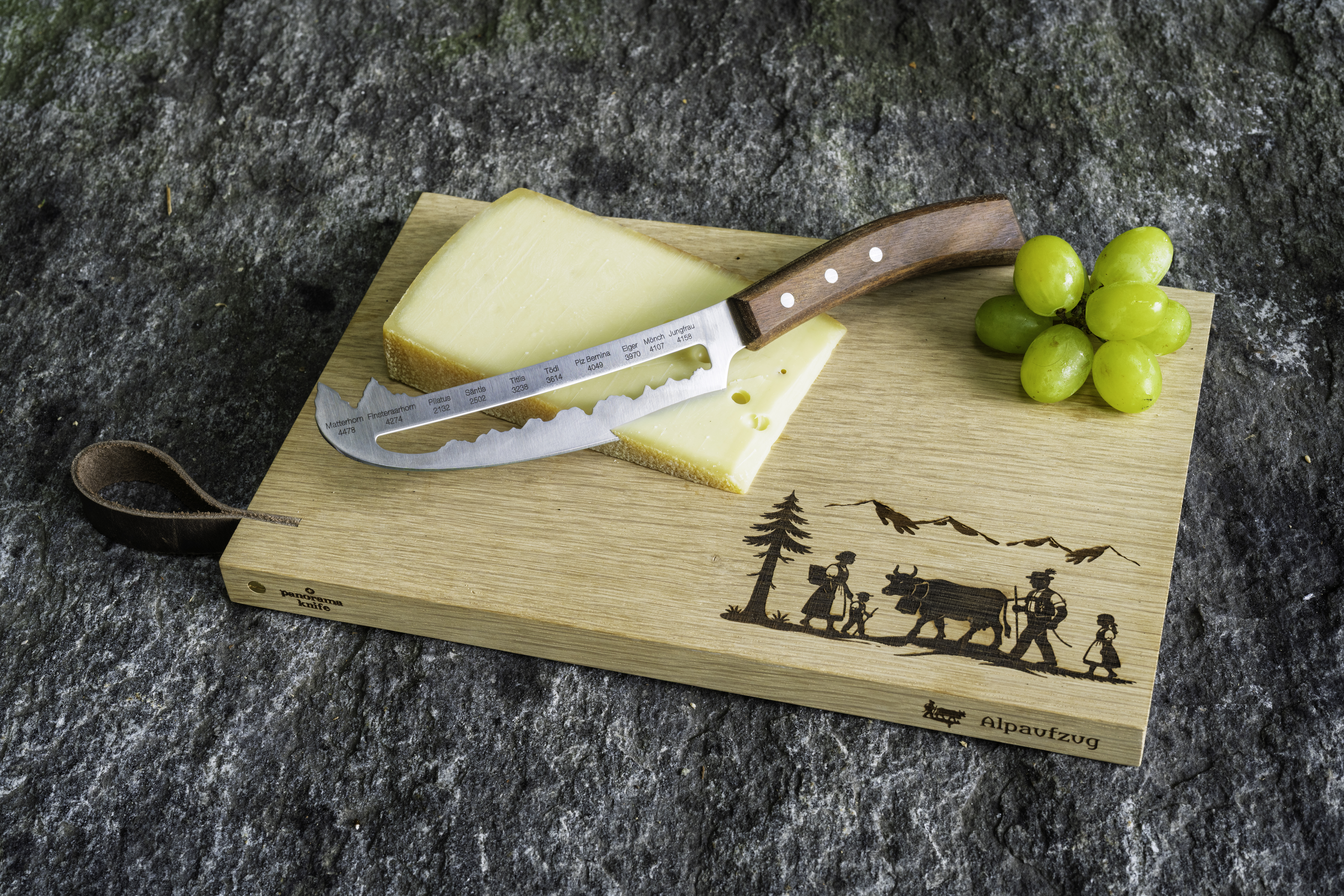 Panoramaknife Holz-Schneidebrett Rustikal, Sennenfamilie