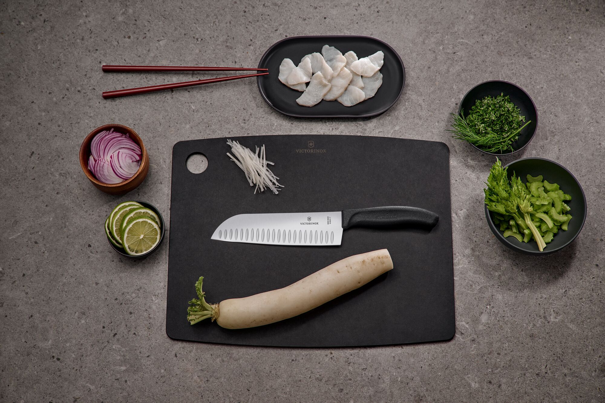Victorinox Swiss Classic Santokumesser, Kullenschliff Victorinox Swiss Classic Santokumesser, Kullenschliff
